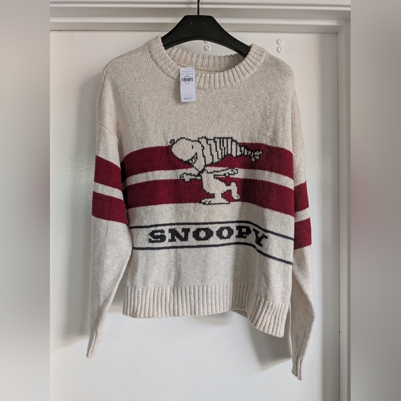 American Eagle X PEANUTS Snoopy Collab Cream and Red Crew Neck Sweater M - Picture 1 of 6